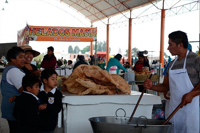 Regular el comercio informal, objetivo de nuevo tianguis de Xixitla