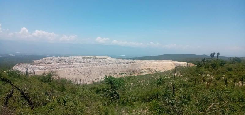 Esperan en Coapan proyectos de saneamiento del relleno sanitario de Tehuacán 