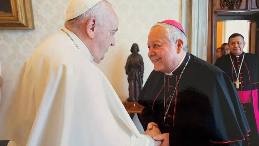 Arzobispo de Puebla se reúne con el Papa Francisco en el Vaticano