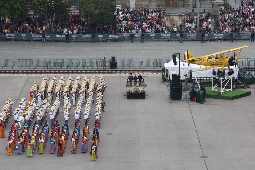 Encabeza Sheinbaum desfile por el 114 aniversario de la Revolución Mexicana