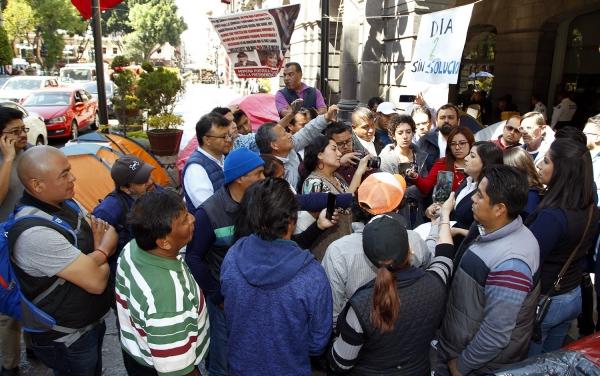 La alcaldesa Rivera se reunió con trabajadores despedidos