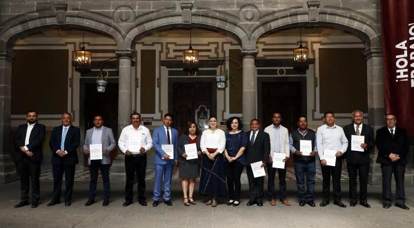 Rinden protesta presidentes de 9 juntas auxiliares de Puebla