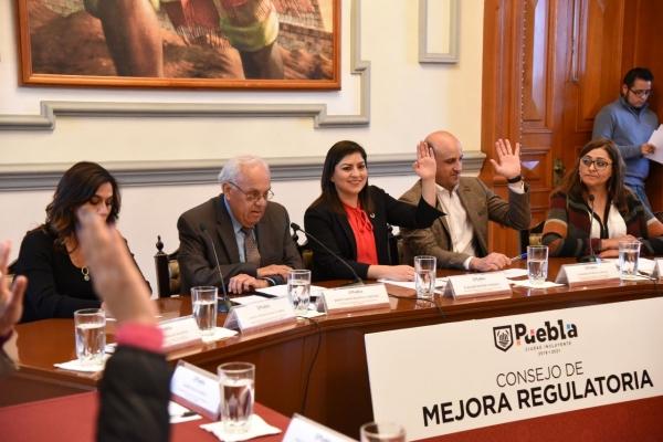 Pide Rivera a dependencias municipales simplificar trámites