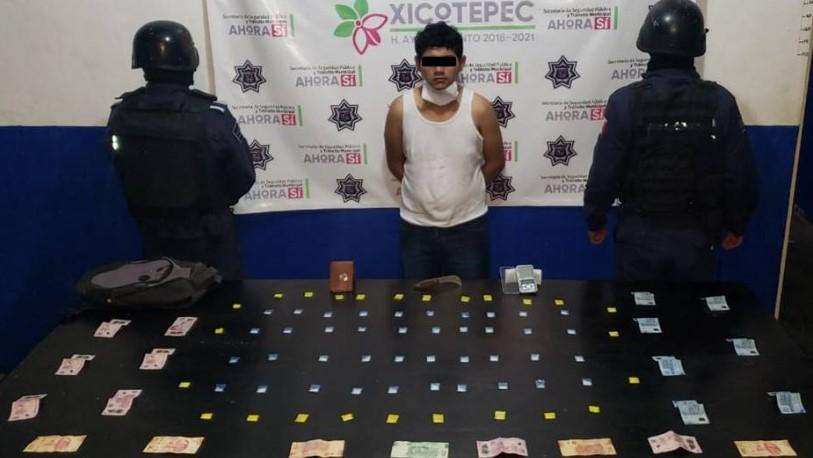 Roberto intentó navajear a policías en Xicotepec