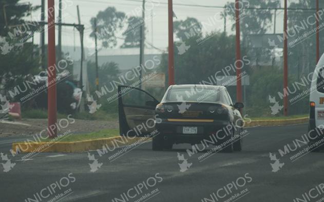 Roban tráiler y levantan al chofer y escolta en Tecamachalco