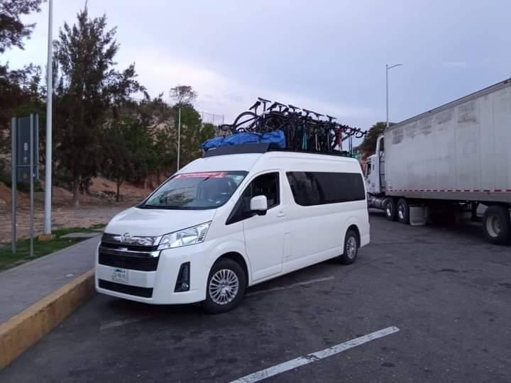 Roban camioneta de ciclistas en Acatzingo 