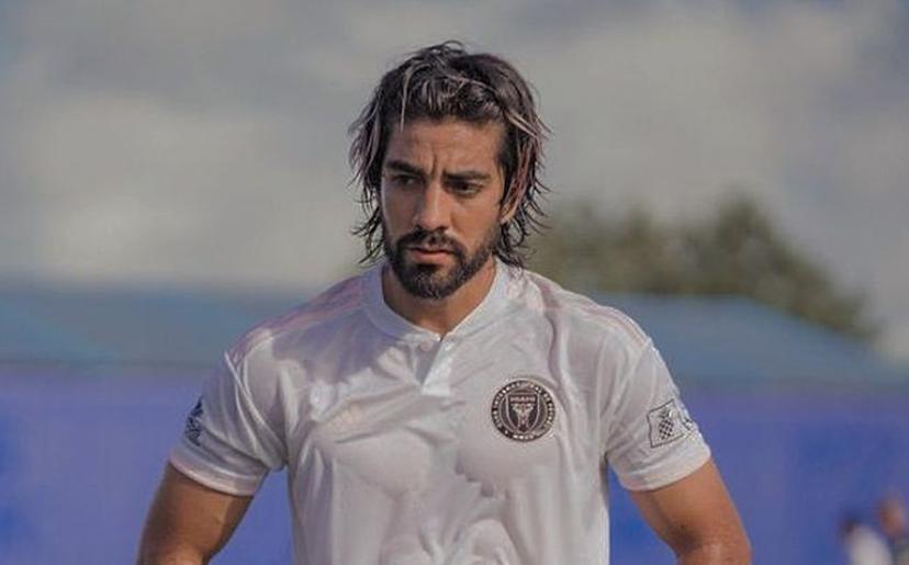 Rodolfo Pizarro se aproxima al AEK Atenas