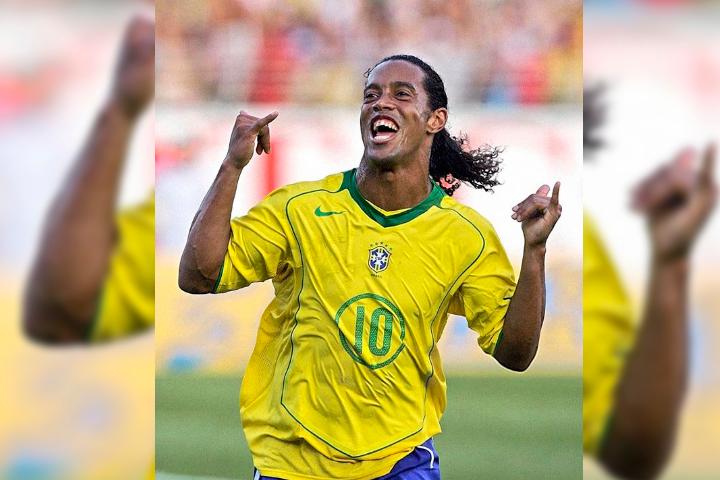 Ordenan prisión preventiva para Ronaldinho