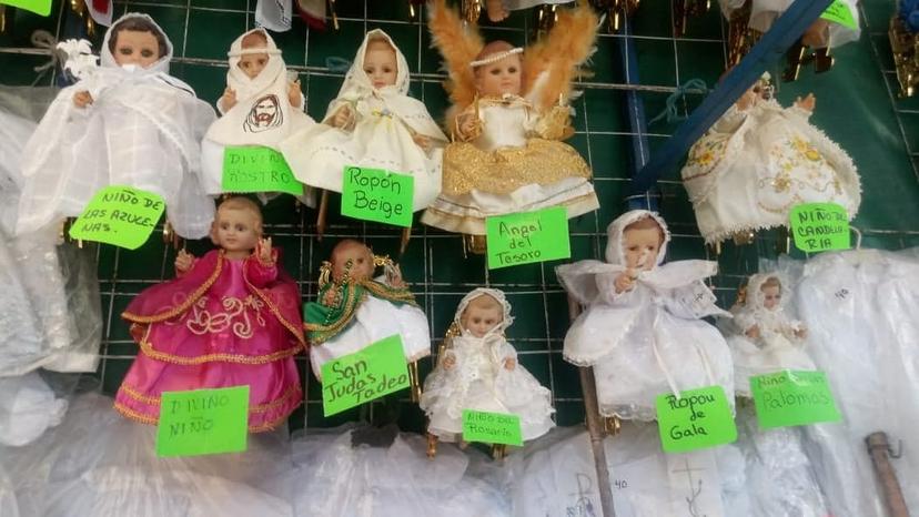 Ropones, entre lo más vendido para los Niños Dios en Izúcar