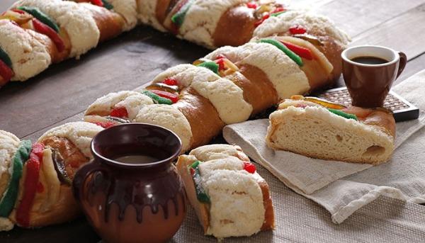 Confinamiento por Covid no mata tradición de Rosca de Reyes en Cholula