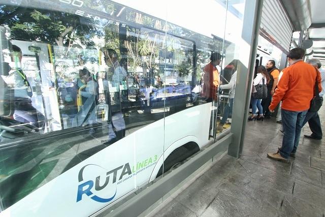 Habrá servicio de taxi y RUTA gratuito para doctores que atiendan pacientes Covid-19