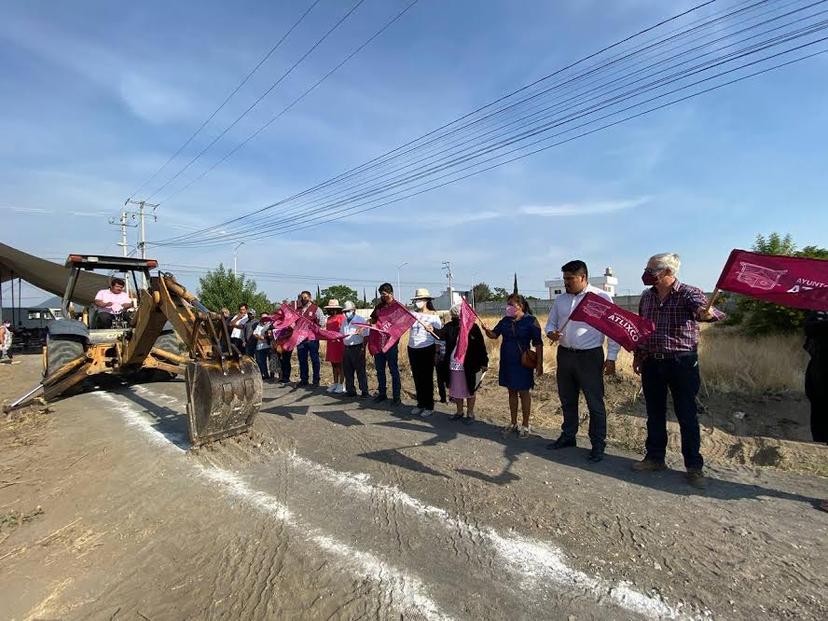 Ayala da solución a la falta de servicio básico en junta auxiliar de Atlixco