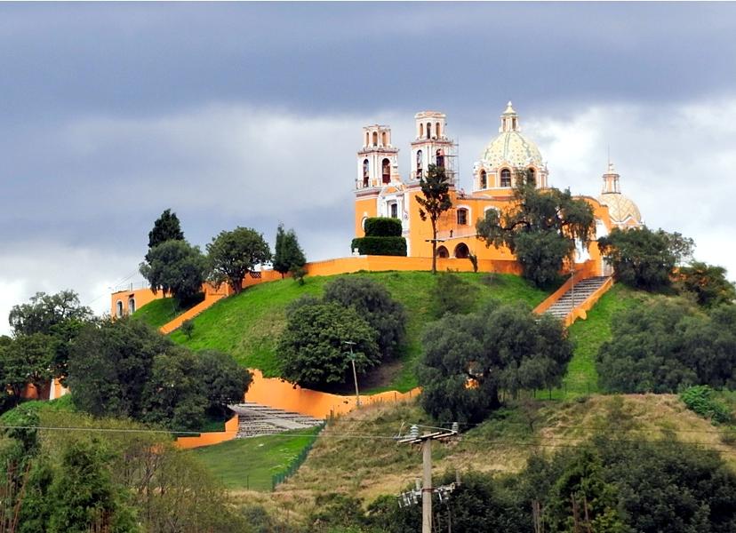 Inicia rehabilitación de barda del Santuario de la Virgen de los Remedios en Cholula