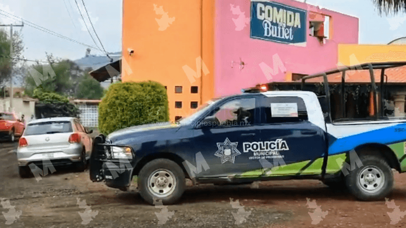 Balean a policías municipales de Puebla sobre federal a Tehuacán