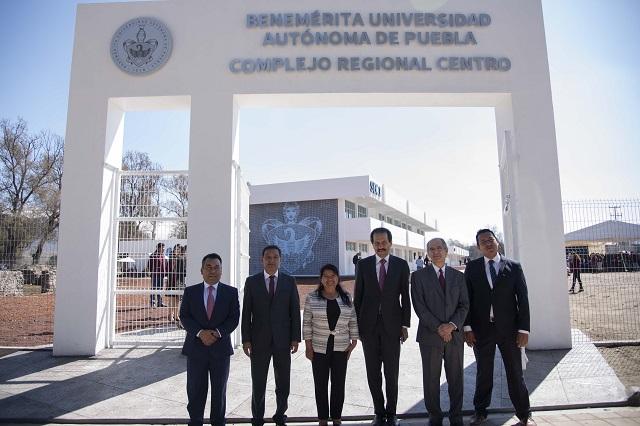 Esparza inaugura campus BUAP en San Salvador El Seco