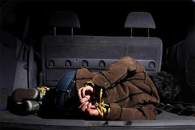 A metros de su casa, comando levanta a maestro de Zacatlán
