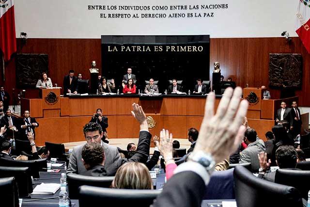 Senado quita fuero a legisladores