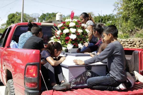 Fiscalía detiene a dos instigadores de la barbarie en Acatlán de Osorio