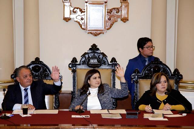 Congreso podría revocar del mandato a Claudia Rivera
