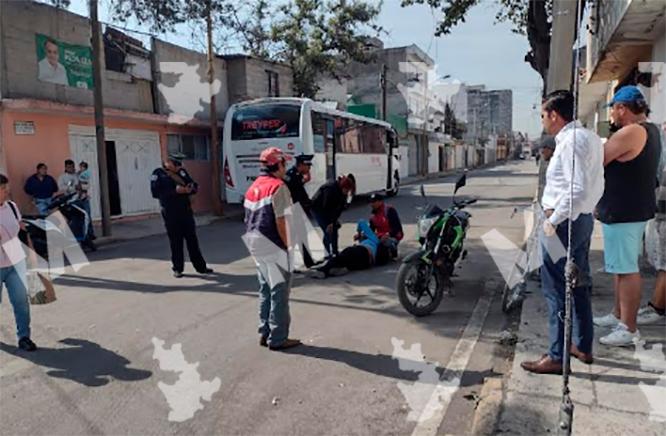 Balean en la pierna a un hombre en calles de Texmelucan