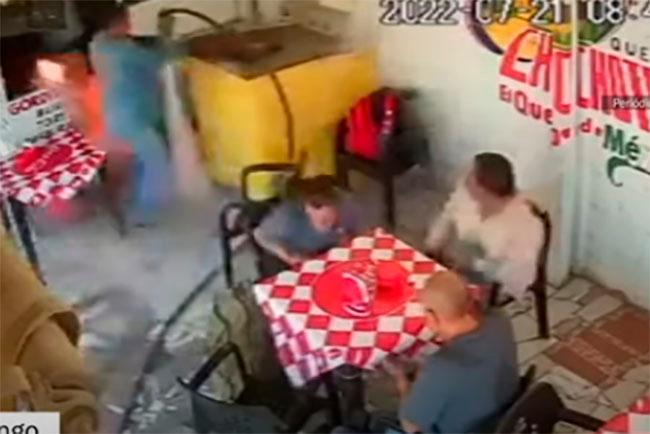 VIDEO Flamazo en puesto de comida con saldo de 5 heridos en Durango