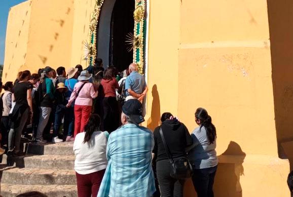 Hasta su máxima capacidad en Atlixco, iglesia de San Miguel este viernes