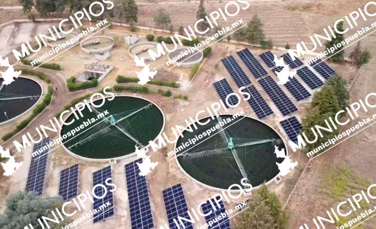 Instalación de paneles solares en planta de tratamiento de Texmelucan ahorrará 5 mdp
