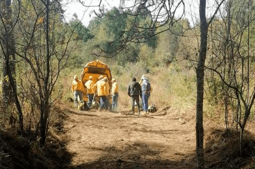 Chiautzingo realiza inspección de caminos forestales