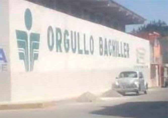 Alumno ingresa a Colegio de Bachilleres de Texmelucan con arma de fuego