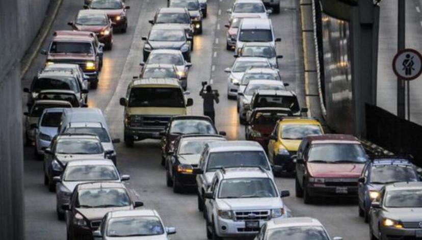 Estos autos descansan por el Hoy no Circula en la CDMX y Edomex