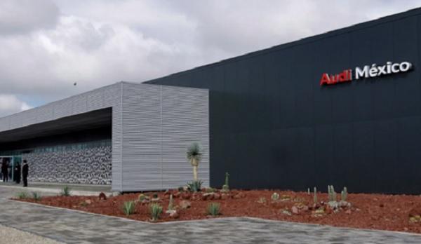 Trabajadores de Audi reciben felicitación de fin de año en lugar de aumento