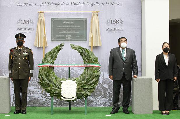 Barbosa encabeza ceremonia del 158 aniversario del Sitio de Puebla