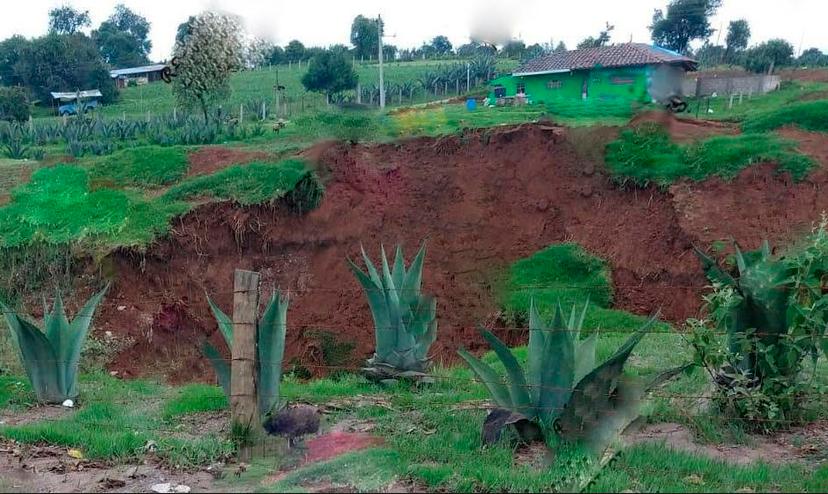 Surge un nuevo socavón en Puebla, ahora en Ahuazotepec