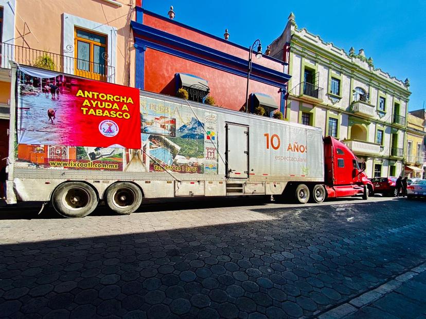 Antorcha envía 80 toneladas de ayuda para Tabasco