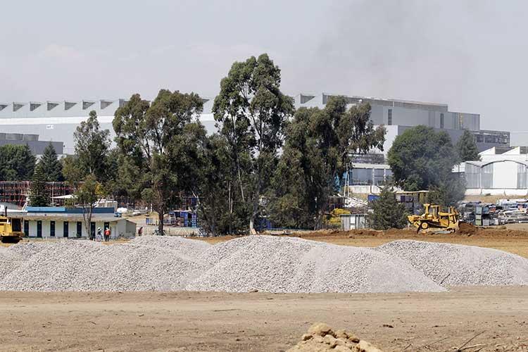 Volkswagen no plantará en Cuautlancingo árboles derribados