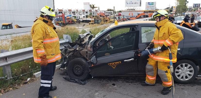 Este sábado, taxista y pasajera mueren en la México-Puebla