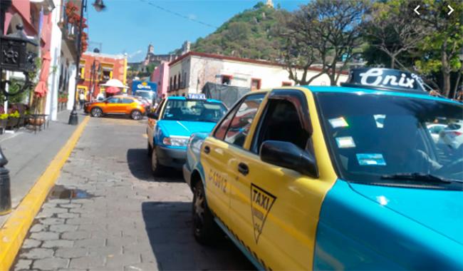 Taxista sale a trabajar en Atlixco y aún no regresa a casa