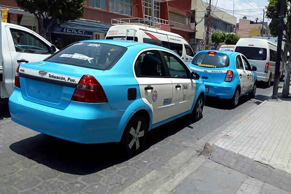 Taxistas de Tehuacán no detendrán actividades ante contingencia: CTM