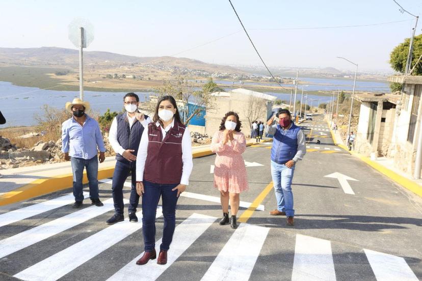 Ayuntamiento de Puebla inaugura calles en Santa María Guadalupe Tecola