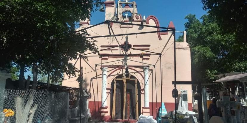  A dos años del sismo iglesia y panteón en Izúcar, sin reparación