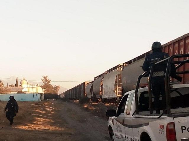 Policía frustra saqueo al tren en comunidad de Tepeaca