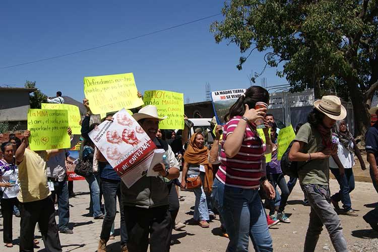 Resistencia une a indígenas y mestizos contra la minería en Puebla