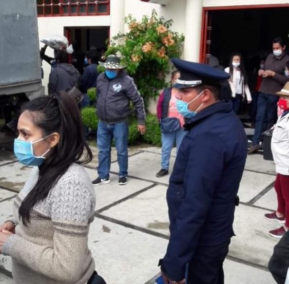 Politizan entrega de despensas Puebla Contigo en Chignautla