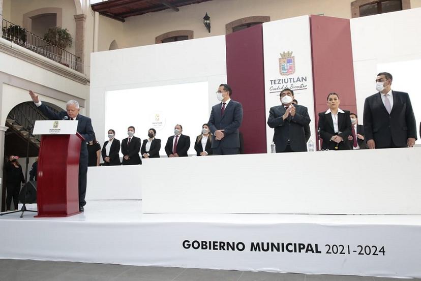 Arranca cuarto trienio Enrique Peredo Grau en Teziutlán