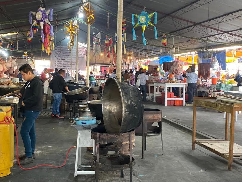 En plena contingencia de Covid-19 se instala tianguis en Huejotzingo