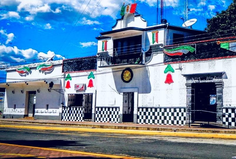 Durante un asalto en San Juan Tianguismanalco ladrones hieren a comerciante