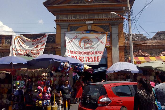 Covid-19 no frena actividad en el tianguis ni el mercado de Texmelucan