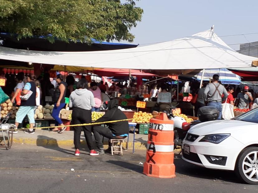 Comuna de Puebla no puede intervenir en tianguis de San Isidro por ser irregular: Adán Domínguez