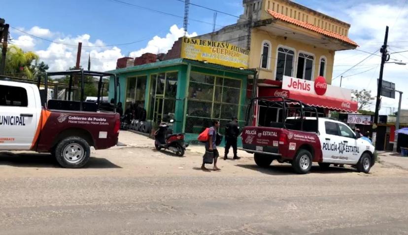 Acribillan a comisariado de Izúcar al interior de una tienda 