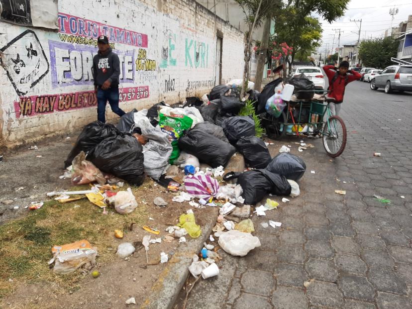 Continúan los tiraderos y acumulación de basura en Tehuacán